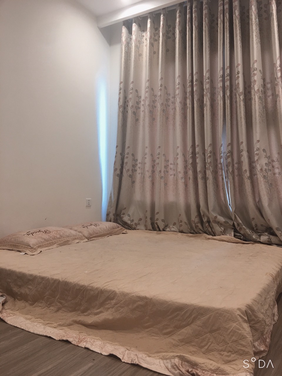 Cho thuê căn hộ 2PN2WC nội thất gần đầy đủ giá chỉ 8 triệu/ tháng Vinhomes Smart City 11666383