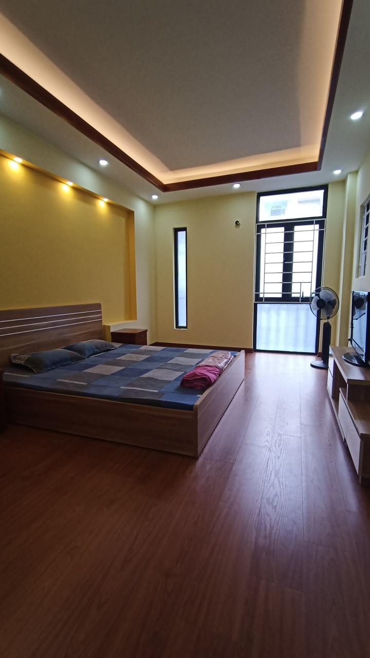 CHỦ ĐANG THAY ĐỔI CHỖ Ở ĐỊNH CƯ TẠI NƯỚC NGOÀI NÊN CẦN BÁN NHÀ GẤP NHÀ XÂY 5 TẦNG VỊ TRÍ ĐẸP SÁNG 11669570