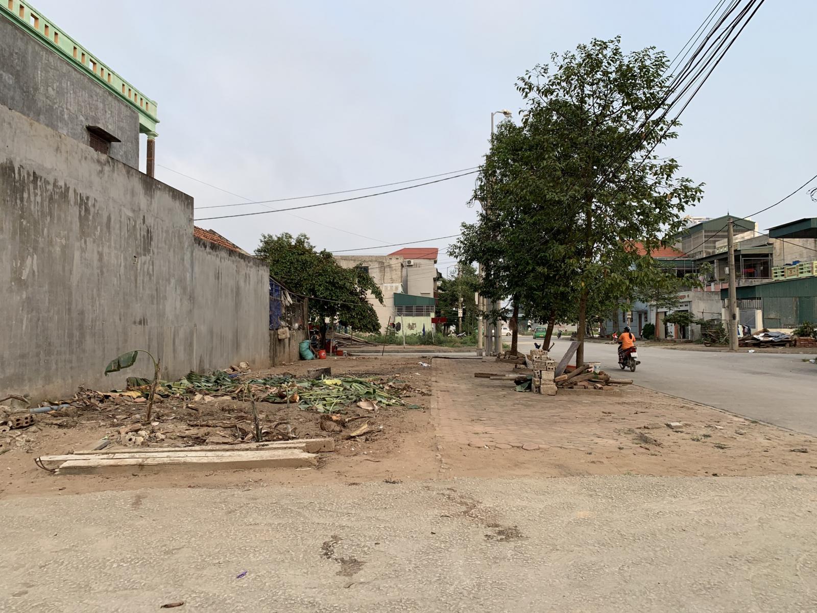 Bán lô đất đầu ve Phường Quảng Cư, Thành phố Sầm Sơn-Thanh Hóa. Diện tích 100m2 giá 3.6 tỷ 11670997