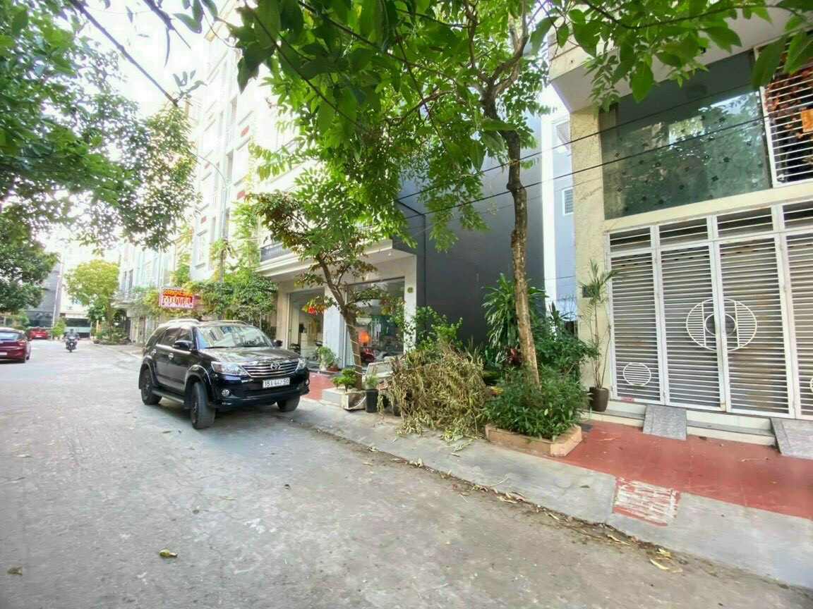 Bán đất mảnh nhỏ 40m2 lô 16 Lê Hồng Phong
 11694819