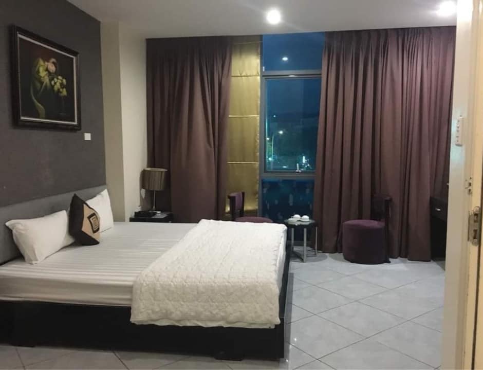 BÁN GẤP NHÀ TRẦN QUANG DIỆU - KINH DOANH - Ô TÔ -– 63m2 GIÁ CHỈ 11 TỶ 11696102