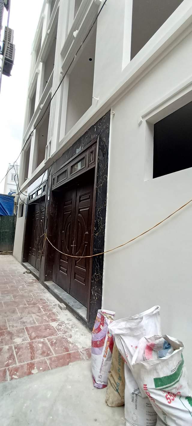 Bán Nhà Phương Canh 35m2, 5tang, MT 6m, nhỉnh 2tỷ, ô tô đỗ cổng.
 11736529