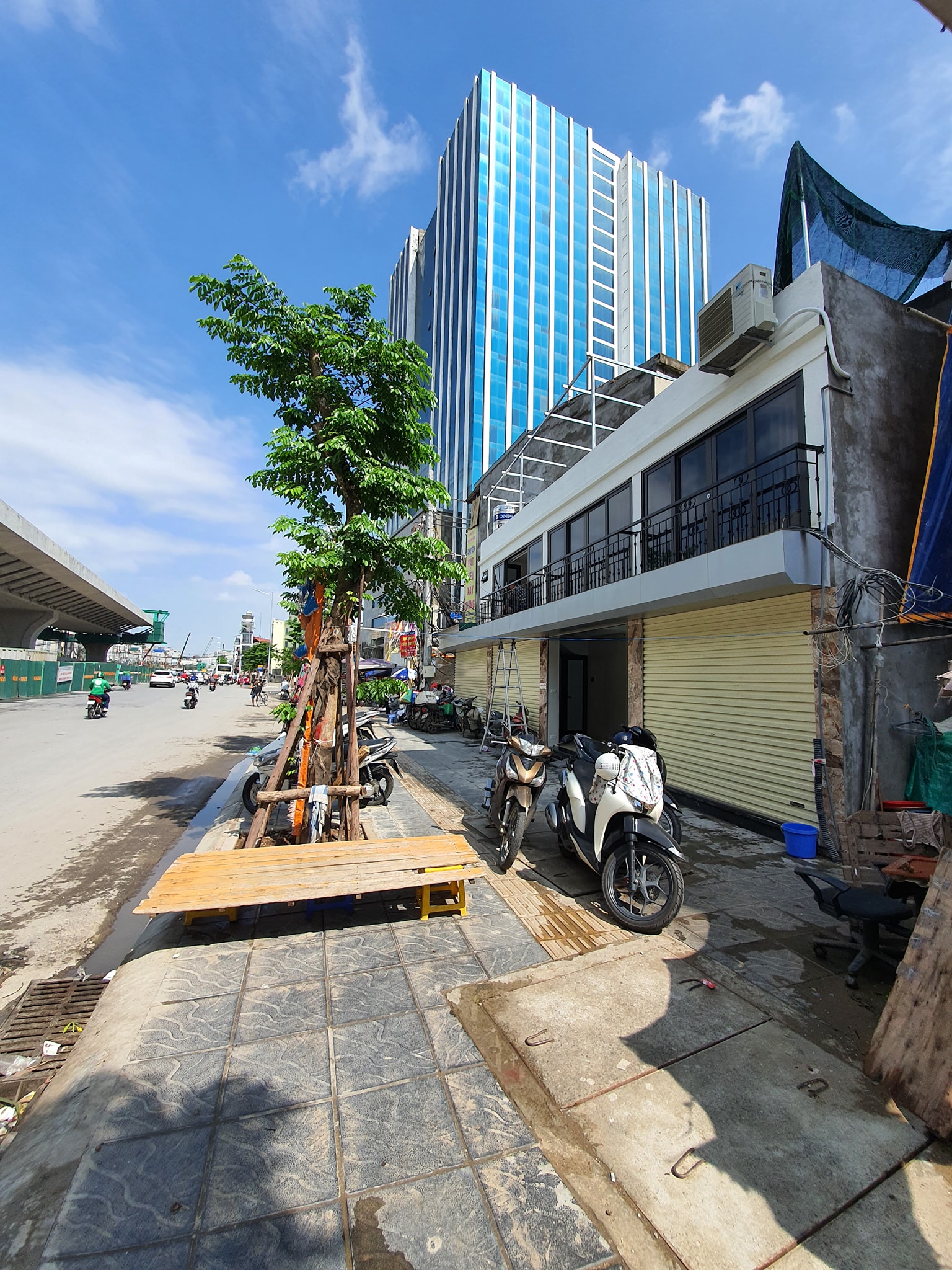 Bán nhà mặt phố Minh Khai 62m, mặt tiền 7m, giá 20 tỷ. 11761541
