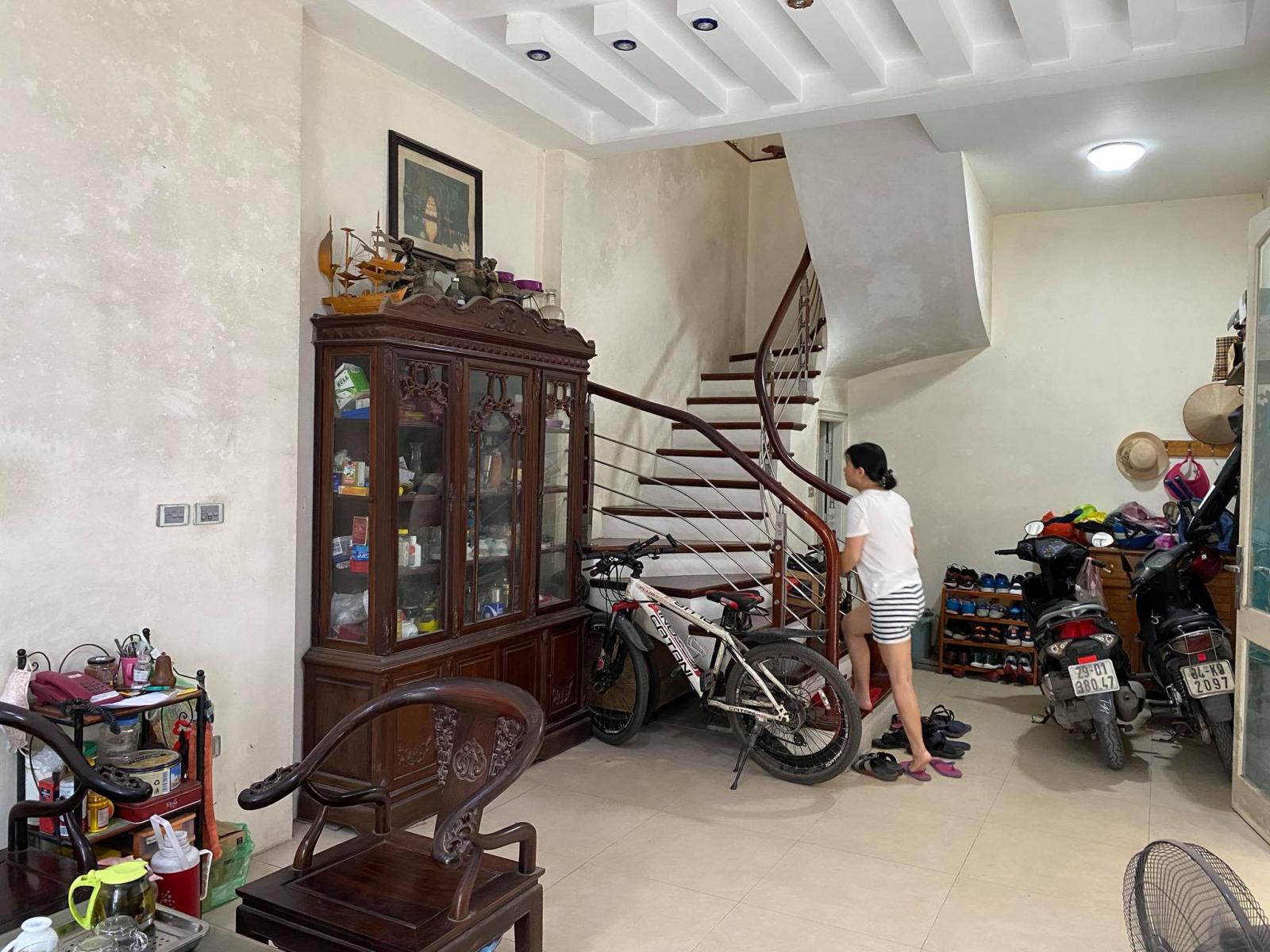 Bán nhà Phân Lô Nguyễn Chí Thanh 50m 4T hơn 7tỷ gara ôtô Rẻ Hiếm 11785093