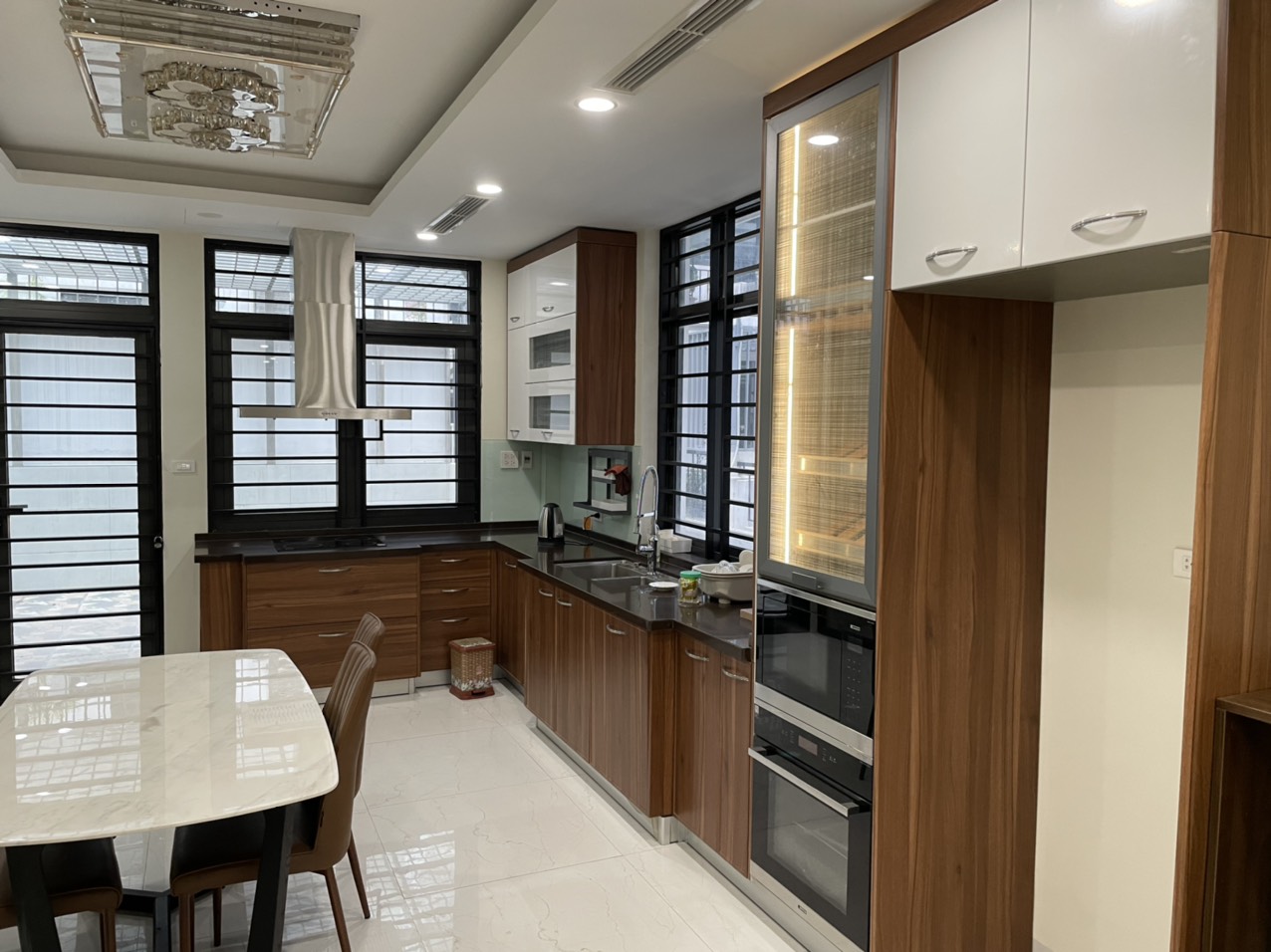 Bán shophouse Dream Land mặt phố Xuân La 11788864