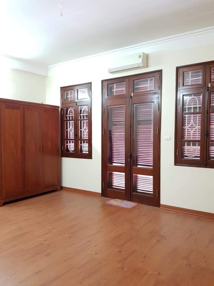 Võ Chí Công, 63m, 4 tầng, MT 5.6m, Ô tô vào nhà, 2 mặt thoáng 11812751