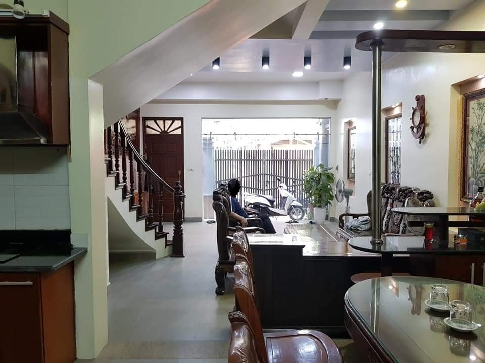 Võ Chí Công, 63m, 4 tầng, MT 5.6m, Ô tô vào nhà, 2 mặt thoáng 11812751