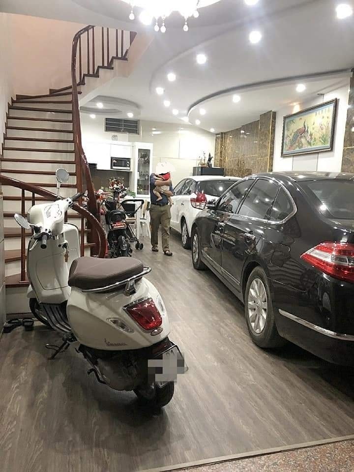 Bán nhà Dương Quảng Hàm, Cầu Giấy, 60m x 5T, MT 6m, Ô tô 11831532