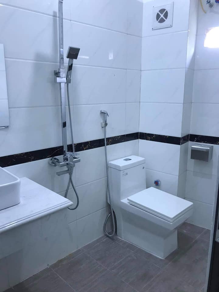 BÁN NHÀ RIÊNG ĐƯỜNG TRẦN THÁI TÔNG. Ô TÔ VÀO. KINH DOANH. DT 55m2. 5 TẦNG. GIÁ 7.8 TỶ 11835785