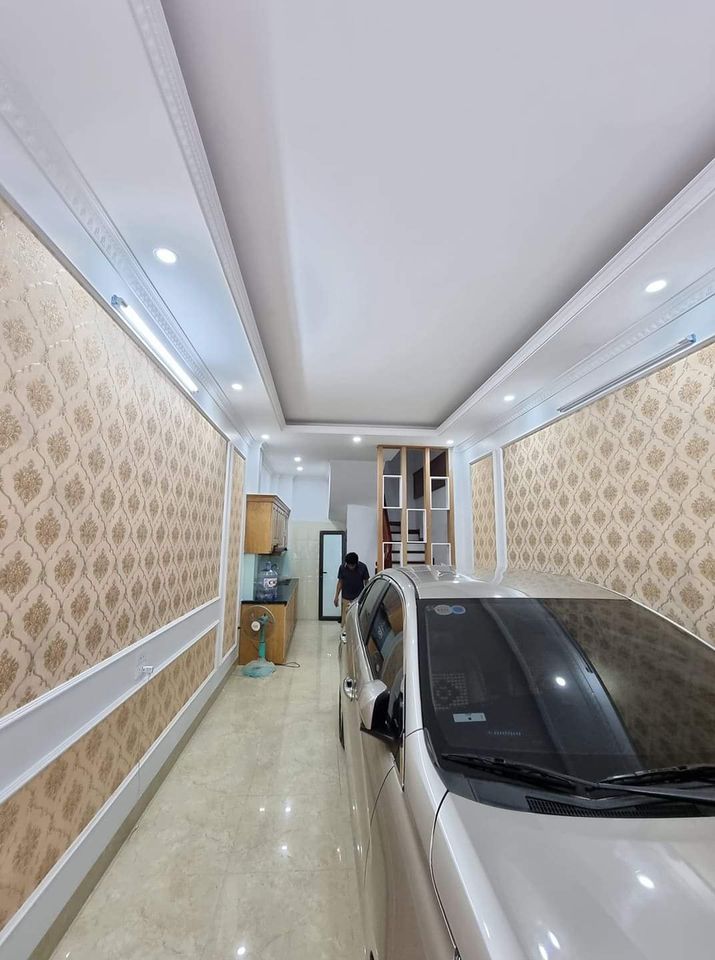 Bán nhà đường Phùng Chí Kiên, Cầu Giấy 33m x 6T, Ô tô, Kinh doanh 11861078