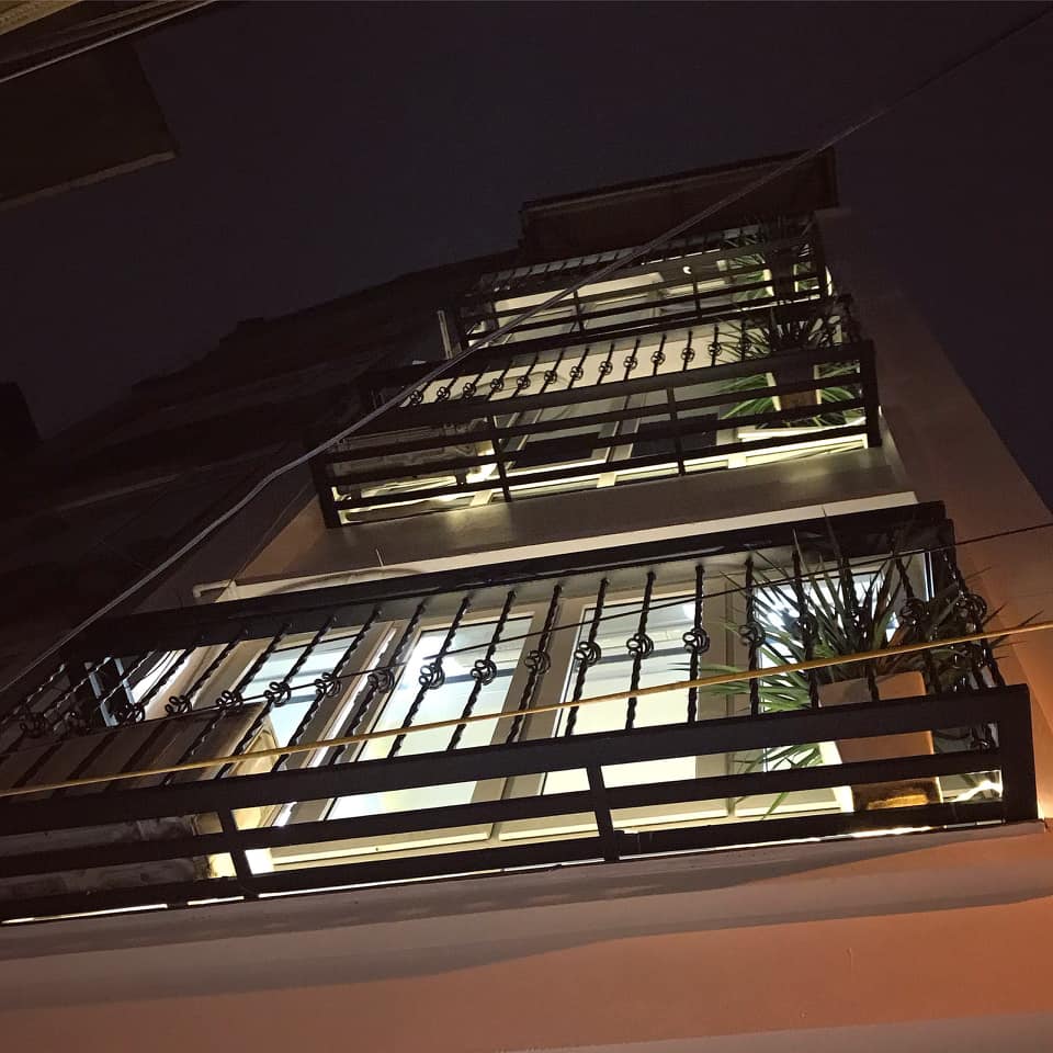 NHÀ HIẾM CẦU GIẤY. VỀ Ở LUÔN. NGÕ TO Ô TÔ VÀO. DT 54m2. GIÁ CỰC HỢP LÝ. LH 0977 717 488 11873204