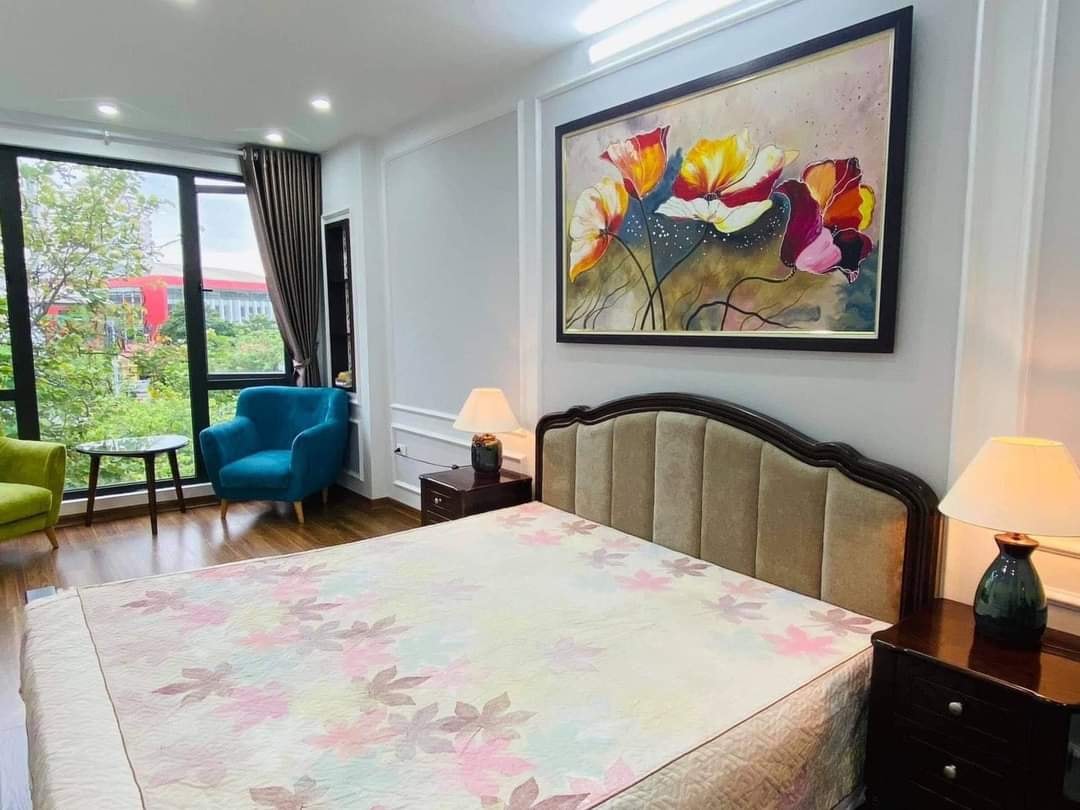 Bán nhà 77m x 5T đường Nguyễn Hoàng Tôn, Tây Hồ, Ô tô 11910676