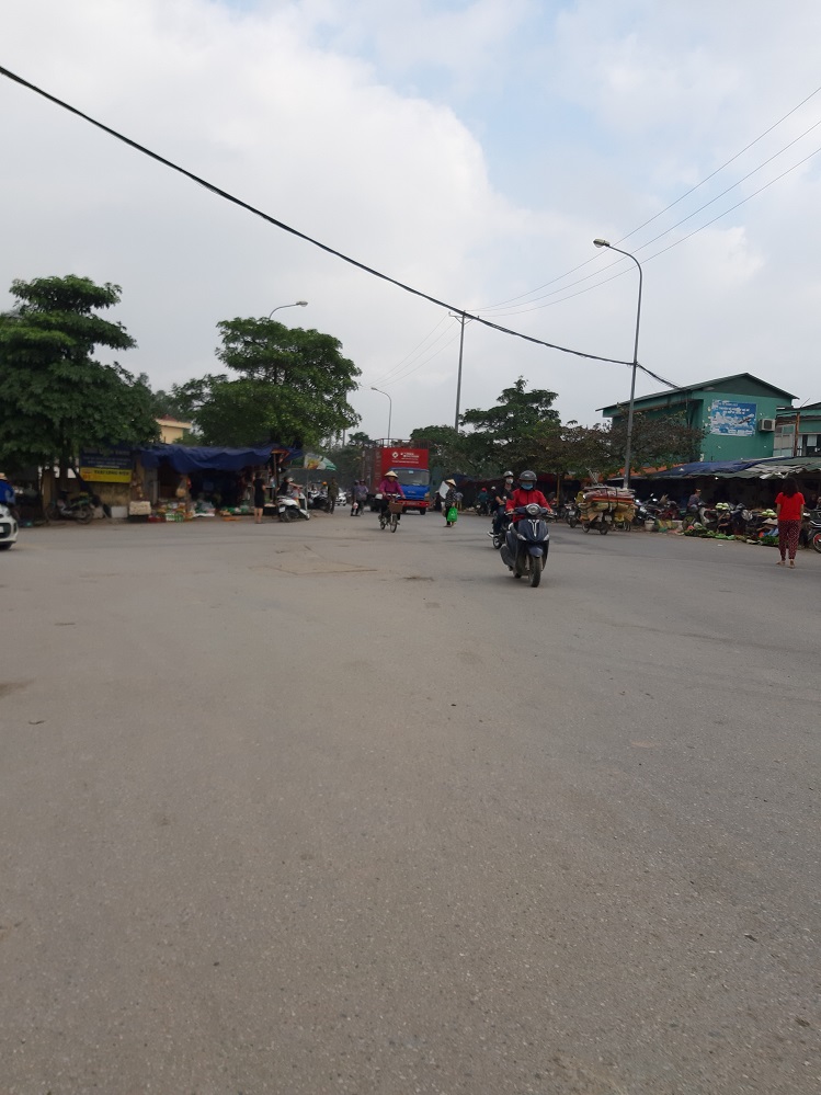 Cần bán 56m2 đất đường ô tô tại Trâu Quỳ, Gia Lâm. MT 4m. Lh 0989894845. 11917387