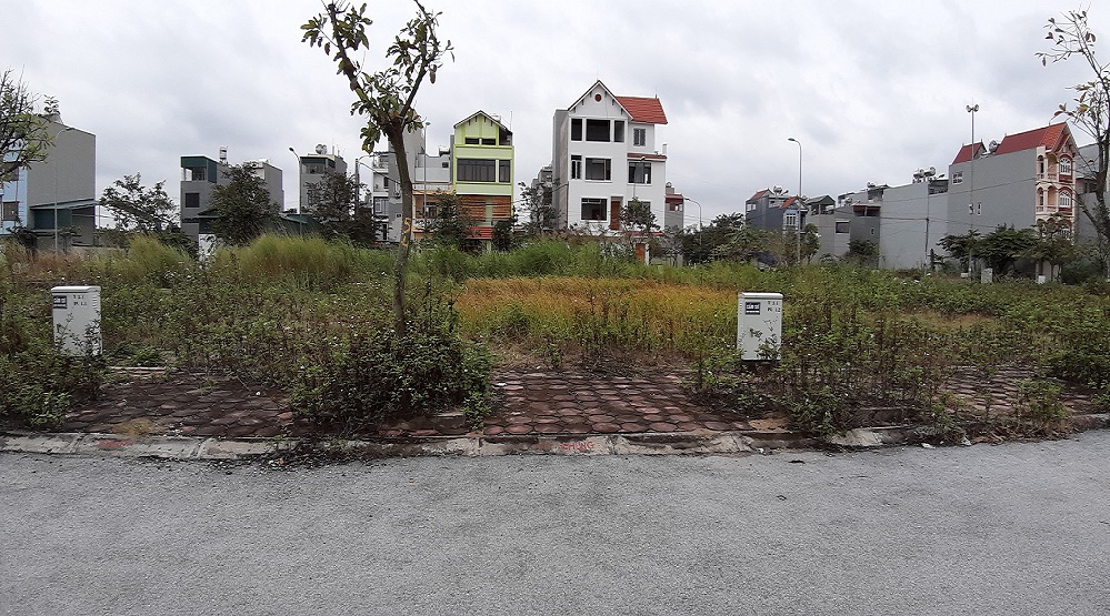 Tôi có 50m2 đất tại Trâu Quỳ, Gia Lâm, Hà Nội cần bán, đường ô tô thoải mái. Lh 0989894845. 11926972