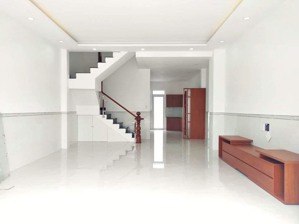 Bán nhà gần chợ Phước Kiển, DT 5m*16m, KĐT South Wave - Nhà Bè 11934289