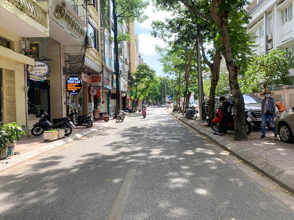 Cần bán nhà 6.2 tỷ phố Minh Khai 38m2 kinh doanh tấp lập vỉa hè rộng ô tô tránh 


 11940432