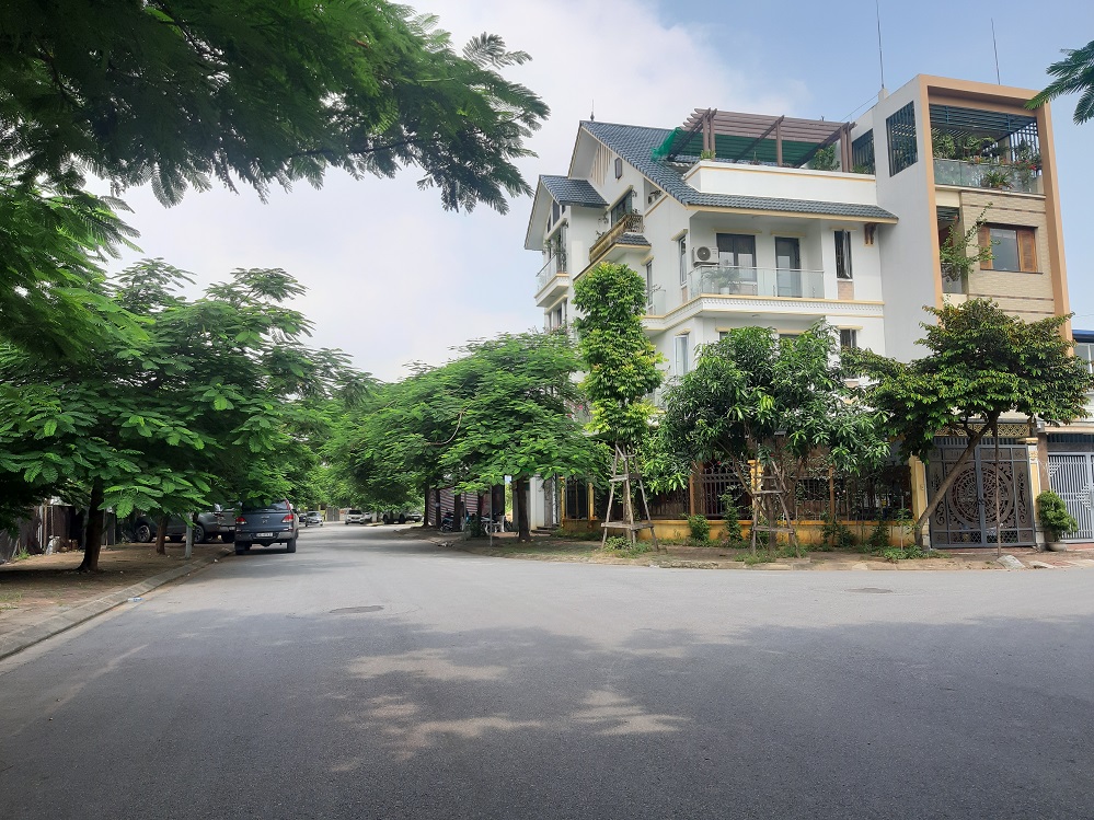 Bán đất Trâu Quỳ, Gia Lâm, Hà Nội. 72m2. Mt 7m. Đường 10m. Lh 0989894845. 11954124