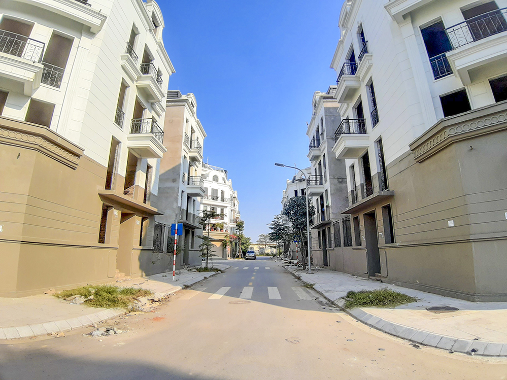 Bán Shophouse Thuận An Central Lake Trâu Quỳ, Gia Lâm. 380m2 sàn. Mt 6m. Lh 0989894845 11958922