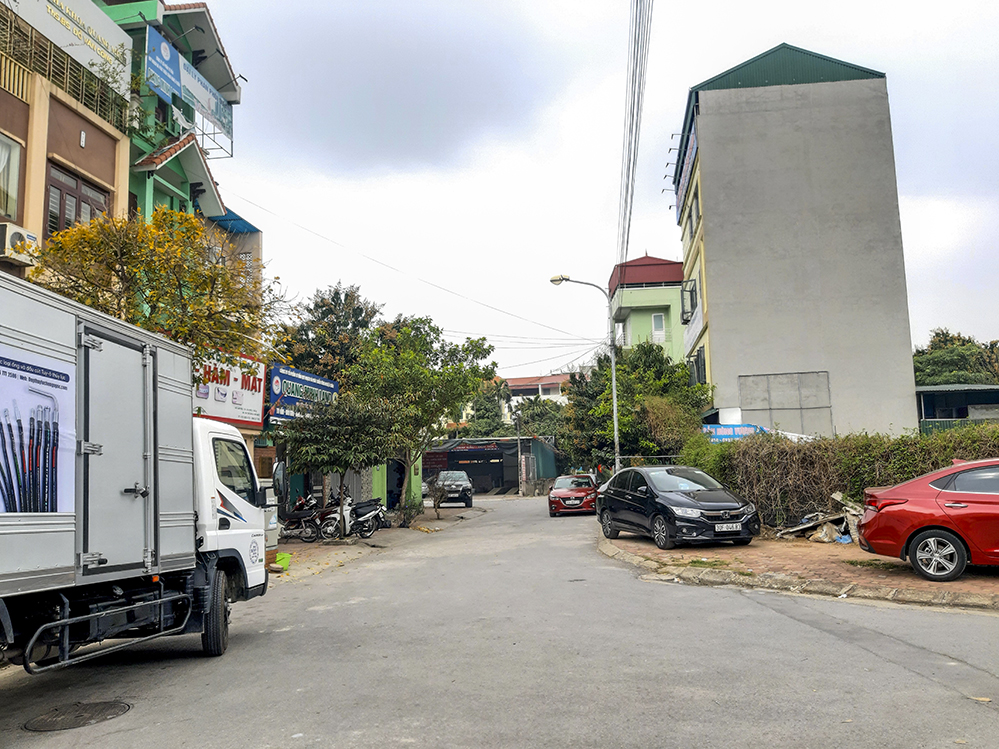 Bán Gấp 200m2 đất phố kinh doanh Trâu Quỳ, Gia Lâm, Hà Nội. Sổ đỏ chính chủ. Lh 0989894845. 11970870