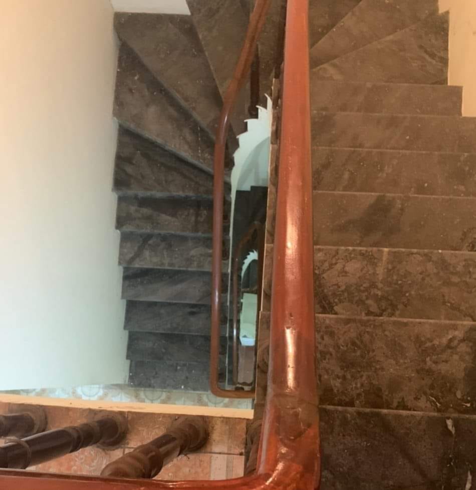 Bán nhà Hoàng Quốc Việt, 50m2, 4Tầng, M.Tiền: 3.9m Giá: 8.xx 12159211