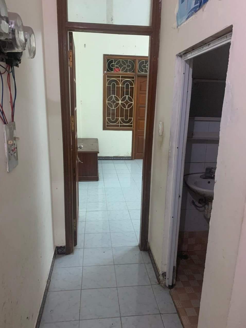 Bán nhà Hoàng Quốc Việt, 50m2, 4Tầng, M.Tiền: 3.9m Giá: 8.xx 12159211