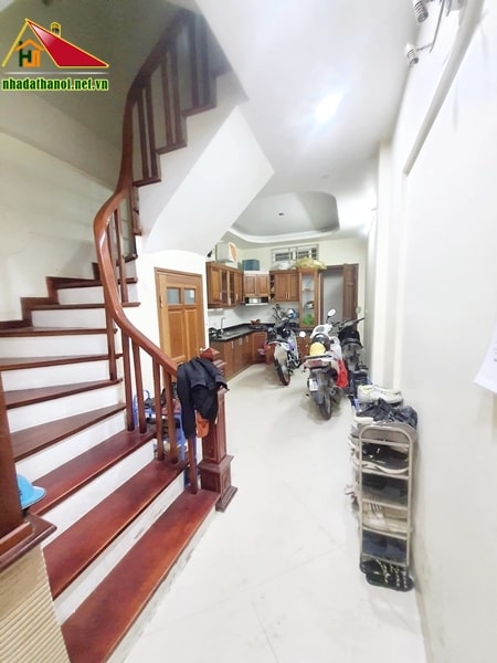 Chính chủ bán nhà 6 tầng ngõ 18 phố Yên Hòa, Quận Cầu Giấy, Hà Nội 12170763