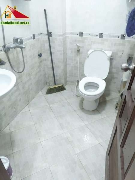 Chính chủ bán nhà 6 tầng ngõ 18 phố Yên Hòa, Quận Cầu Giấy, Hà Nội 12170763