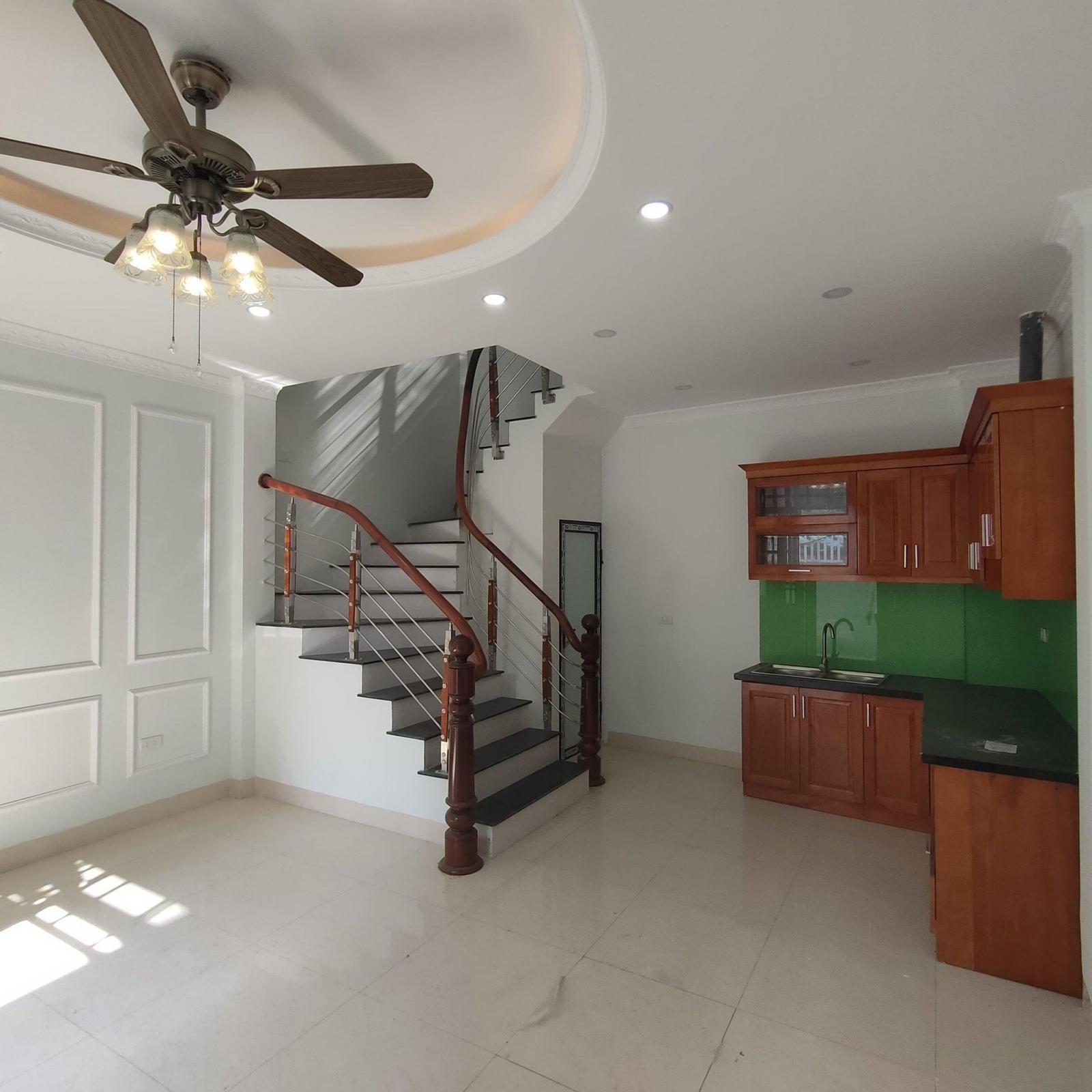 Bán nhà Đẹp Đức Diễn DT:30m2*5Tang*Mtien:4.8m Giá chỉ: 3.05 tỷ 12178501