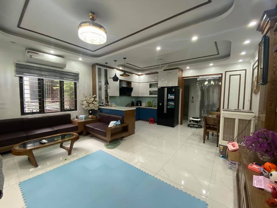 CHỈ 18 TỶ SỞ HỮU NGAY nhà Trần Vỹ 80 m2 8 tầng, THÔNG SÀN THANG MÁY, P.LÔ,LÔ GÓC, VIEW PHỐ TRẦN VỸ 12181125