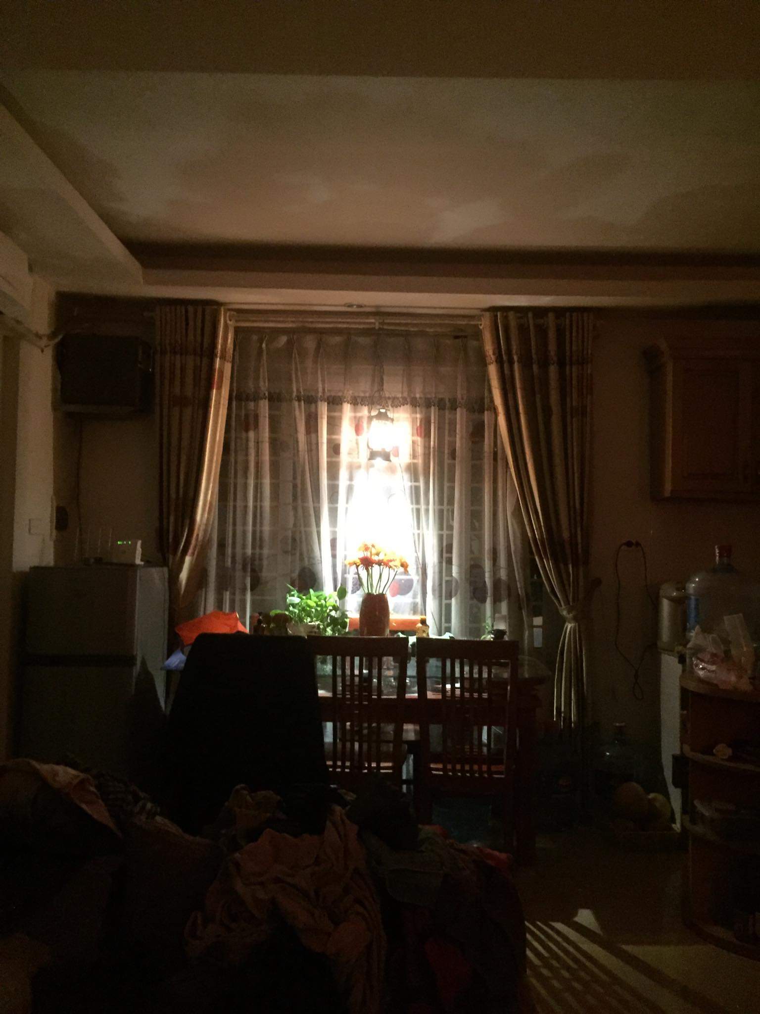 Bán căn hộ tập thể công an 104 Nguyễn Huy Tưởng, Thanh Xuân căn hộ ở tầng 1 dt hơn 100m nhà sửa đẹp
 12207674