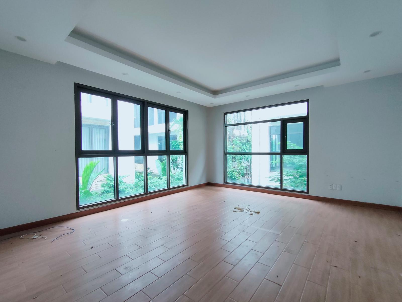 Bán biệt thự lô góc Hanoi Garden City Thạch Bàn DT 200m2 - 3 tầng - MT 11m - Giá: 28 tỷ 12234288