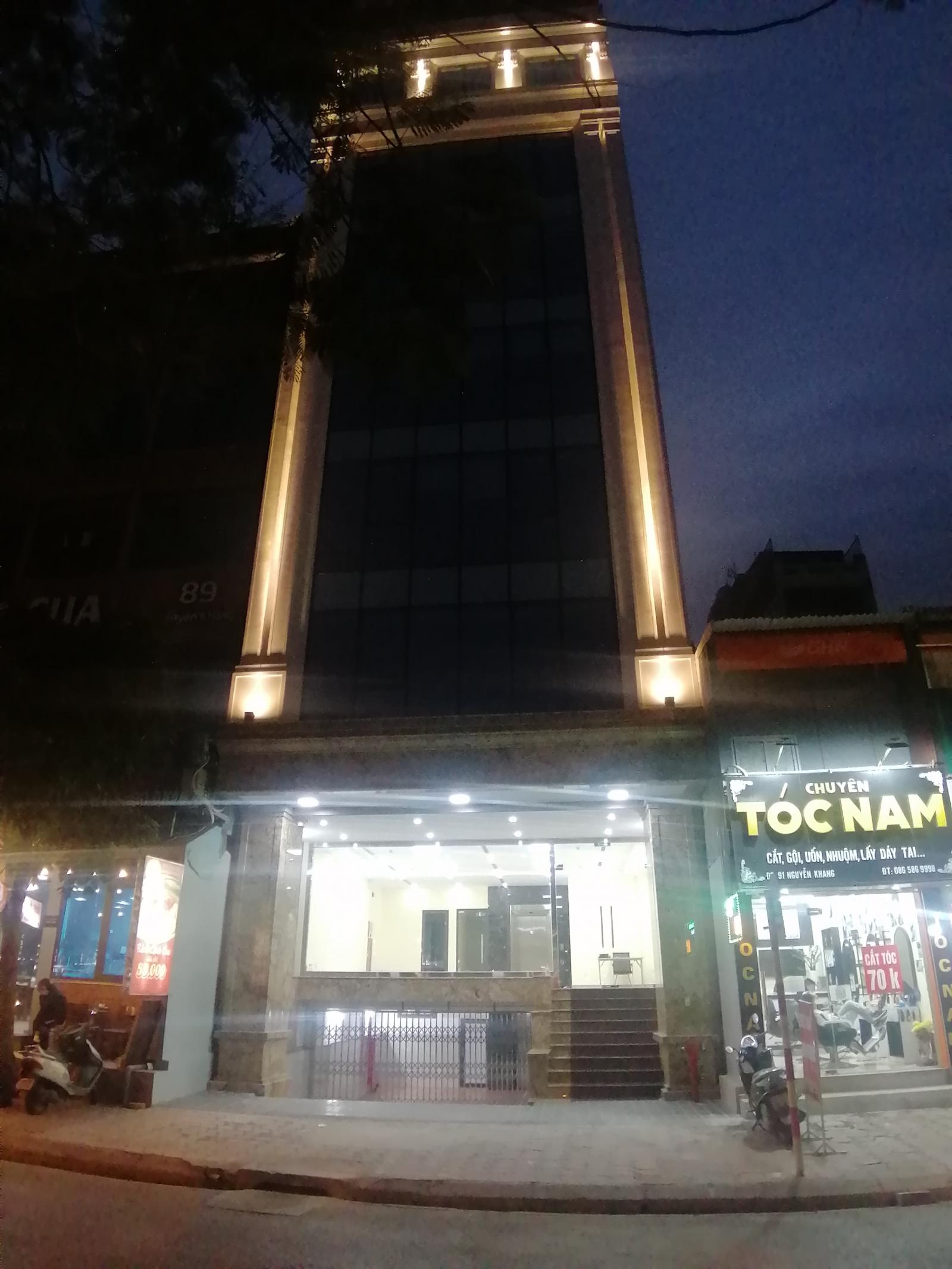 Cho thuê tòa nhà mặt phố Nguyễn Khang. DT: 120m2 * 8 tầng + 1 hầm, MT: 8m. Giá: 180 tr/th 12242698