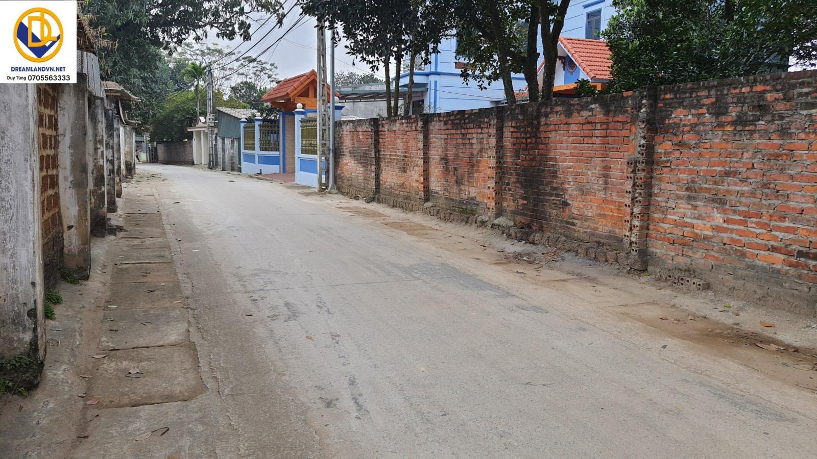 Bán đất xã sơn đông sơn tây 114m gần quốc lộ 21A chỉ hơn tỷ    12244694