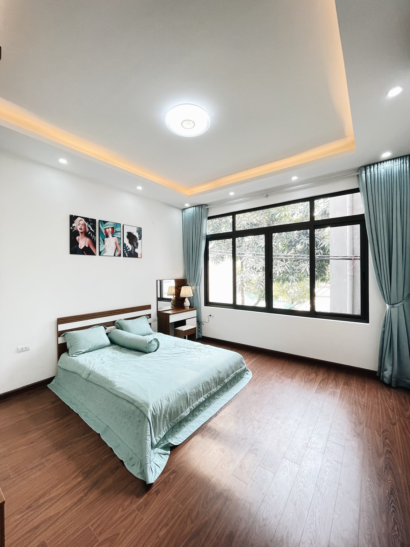 Bán Nhà 55 Ngõ 455 Lạc Long Quân, Ngõ Đep, Lô Góc, Nhà Mới, DT: 55m/5 Tầng/8 Tỷ 12245869