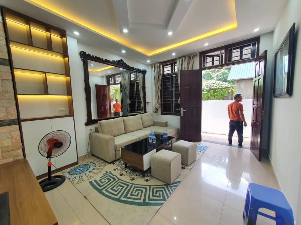 Bán nhà, Thạch Bàn Long Biên, nhà đẹp dân xây ô tô đỗ cổng 40m2, 4 tầng, MT 4m, 3.45 tỷ 12254039