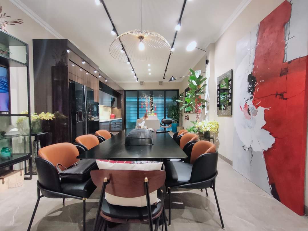 Bán nhà đường Nguyễn Văn Cừ, Long Biên, Thang máy, Gara Ô tô 12271054