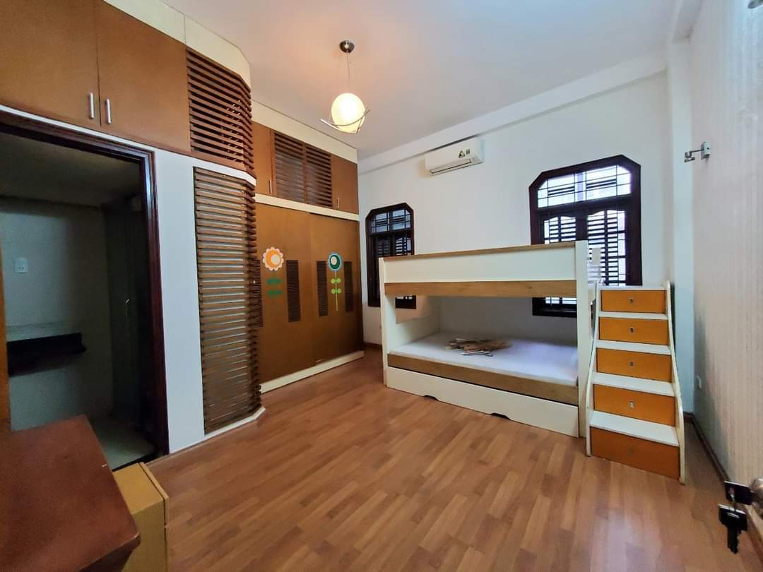 Bán nhà 5 tầng đường Kim Mã, quận Ba Đình, nhỉnh 3 tỷ 12305675