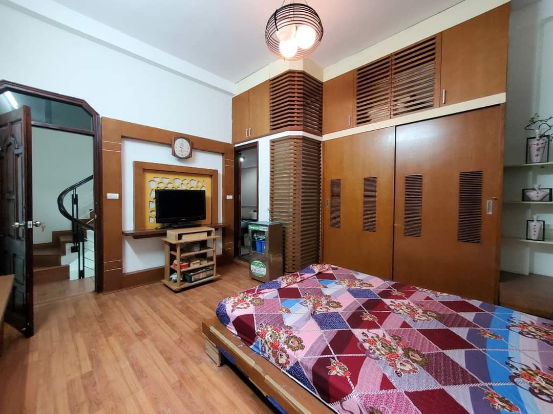 Bán nhà 5 tầng đường Kim Mã, quận Ba Đình, nhỉnh 3 tỷ 12305675