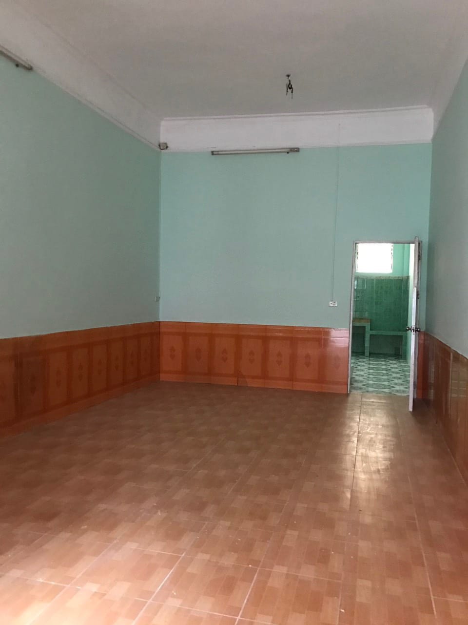 Bán đất tặng nhà Ngọc Lâm - Long Biên 85m MT4.4m giá 6.3 tỷ.
 12308799