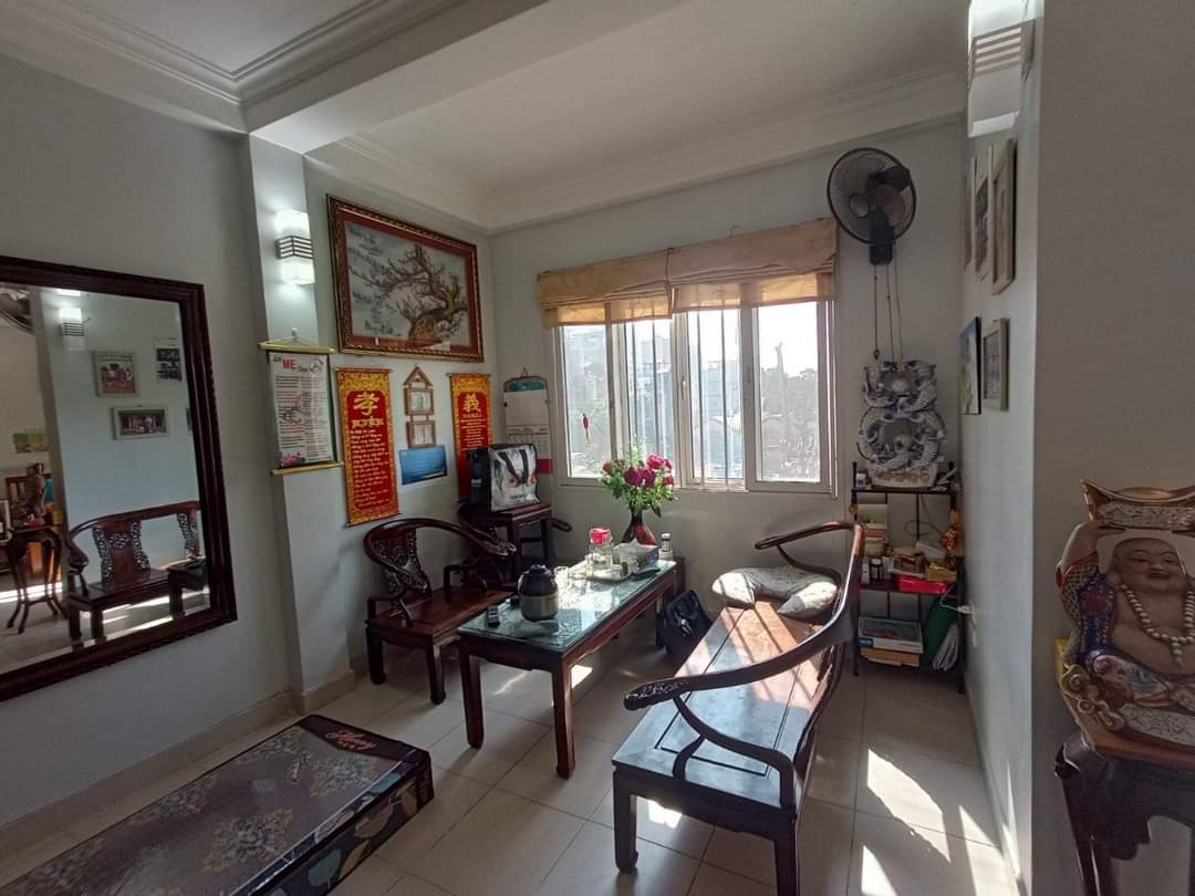 Bán nhà mặt phố Cát Linh, quận Đống Đa, Kinh doanh sầm uất 12316637