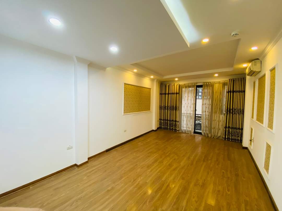 Bán nhà riêng phố Thái Hà, quận Đống Đa, Thang máy, Kinh doanh 12339016