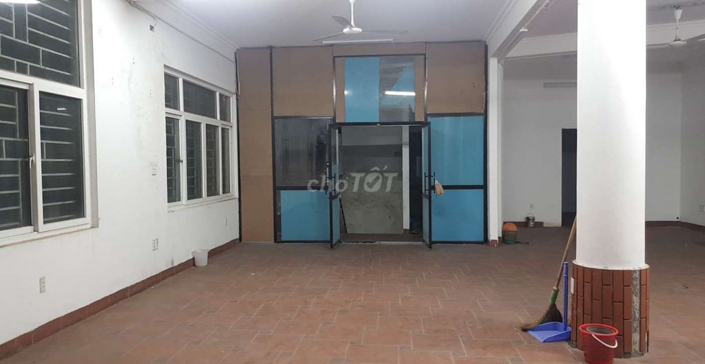 Cho thuê mặt bằng T2 - 180m² mặt đường lớn, phường Mễ Trì, Quận Nam Từ Liêm, Hà Nội 12341222