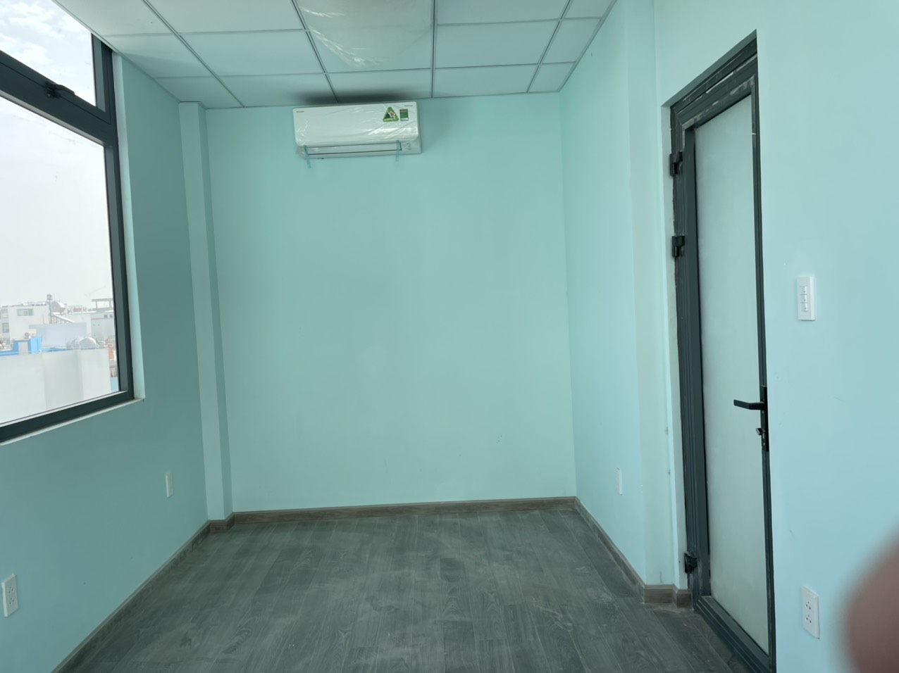 CHO THUÊ TOÀ NHÀ VĂN PHÒNG CAO CẤP 2 MẶT TIỀN,330 NƠ TRANG LONG, P12, QUẬN BÌNH THẠNH, TP HCM 12352280