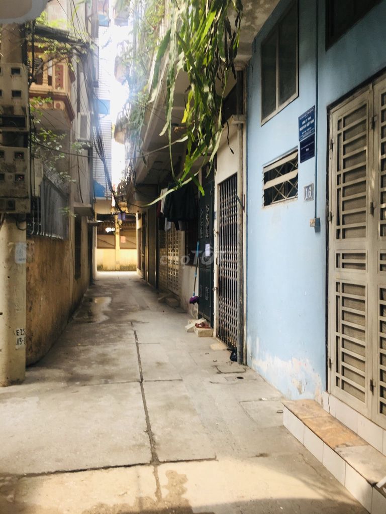 Cần cho thuê nhà địa chỉ: Số nhà 18, ngách 126/1, ngõ 126, phố Hoàng Văn Thái, Khương Mai, Thanh 12352850