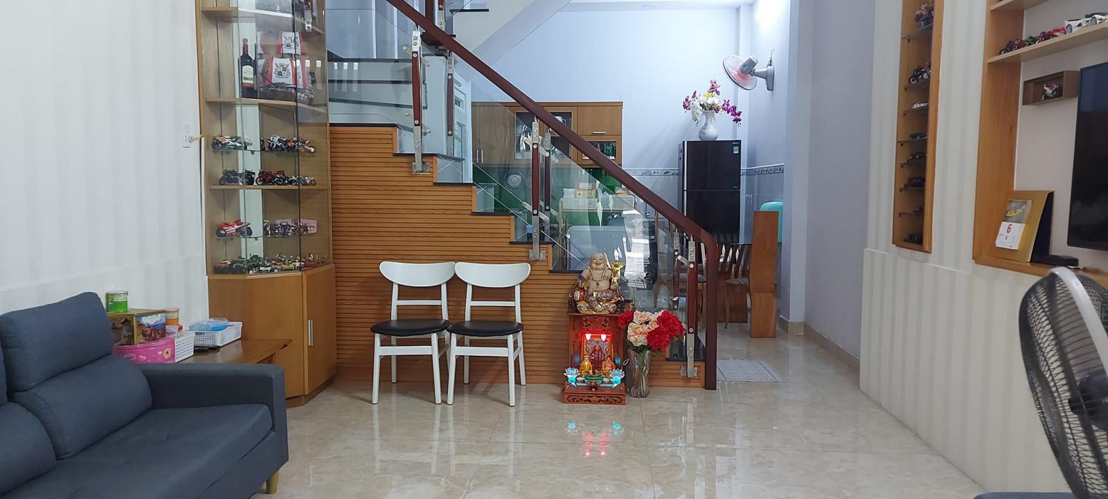 Bán nhà hẻm 656 Quang Trung, 63m2, 4 lầu cute, sổ đẹp, sát chợ đêm, 6.8 tỷ. 12353549