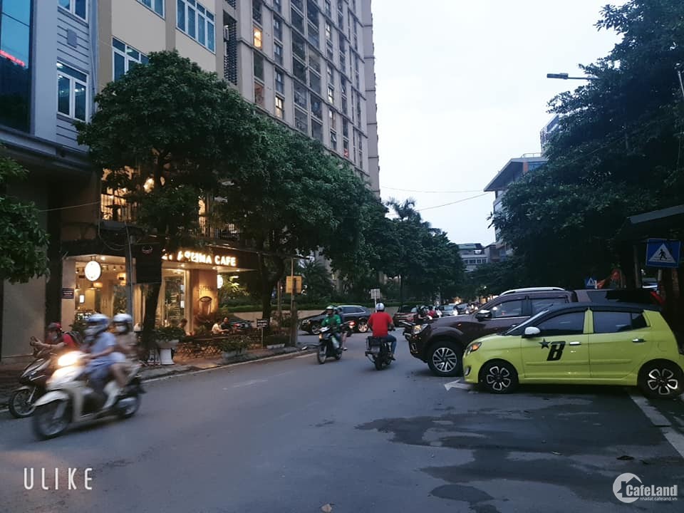 Bán tòa nhà văn phòng Nguyễn Phúc Lai, ô tô tránh, sát mặt hồ, mới cứng 12357644