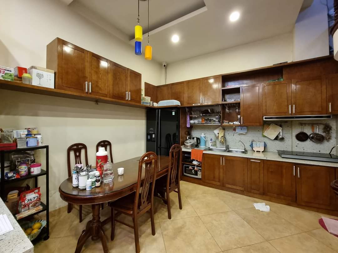 Bán nhà đường Trần Quốc Hoàn, Cầu Giấy, 55m x 5 tầng, Ô tô tránh 12360900