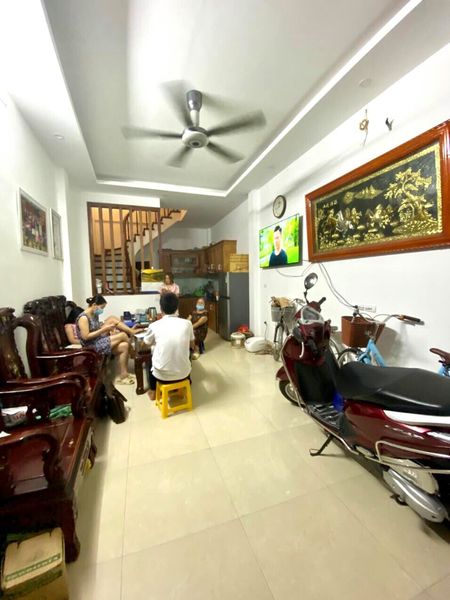 Bán nhà Định Công Thượng, ôtô đỗ cửa, 36m2, 5 tầng, chỉ 5.3 tỷ. 12362889