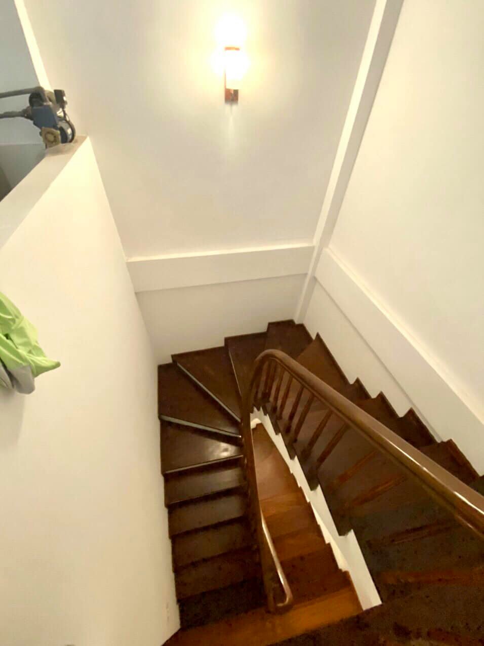 Bán nhà Định Công Thượng, ôtô đỗ cửa, 36m2, 5 tầng, chỉ 5.3 tỷ. 12362889