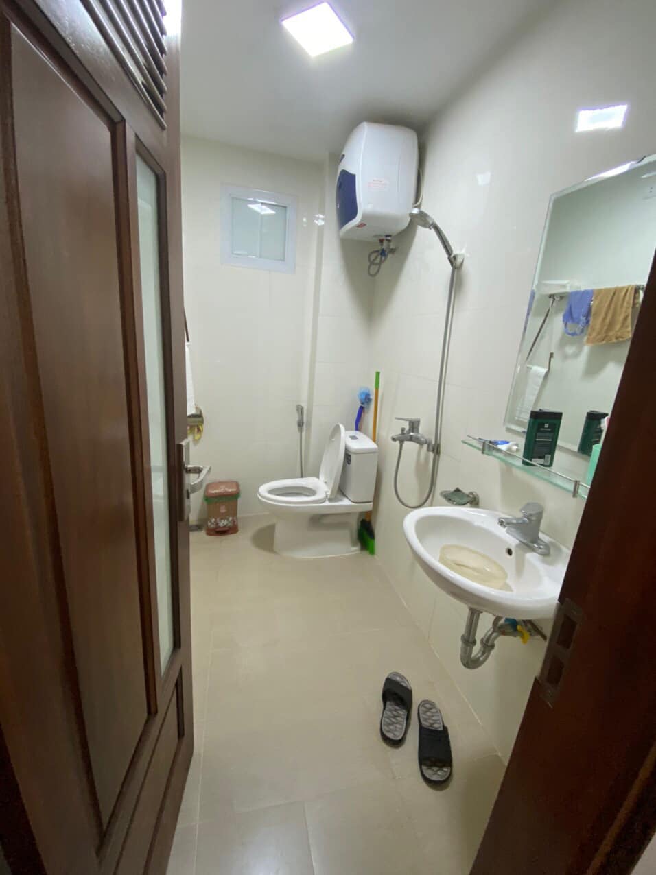 Bán nhà Định Công Thượng, ôtô đỗ cửa, 36m2, 5 tầng, chỉ 5.3 tỷ. 12362889